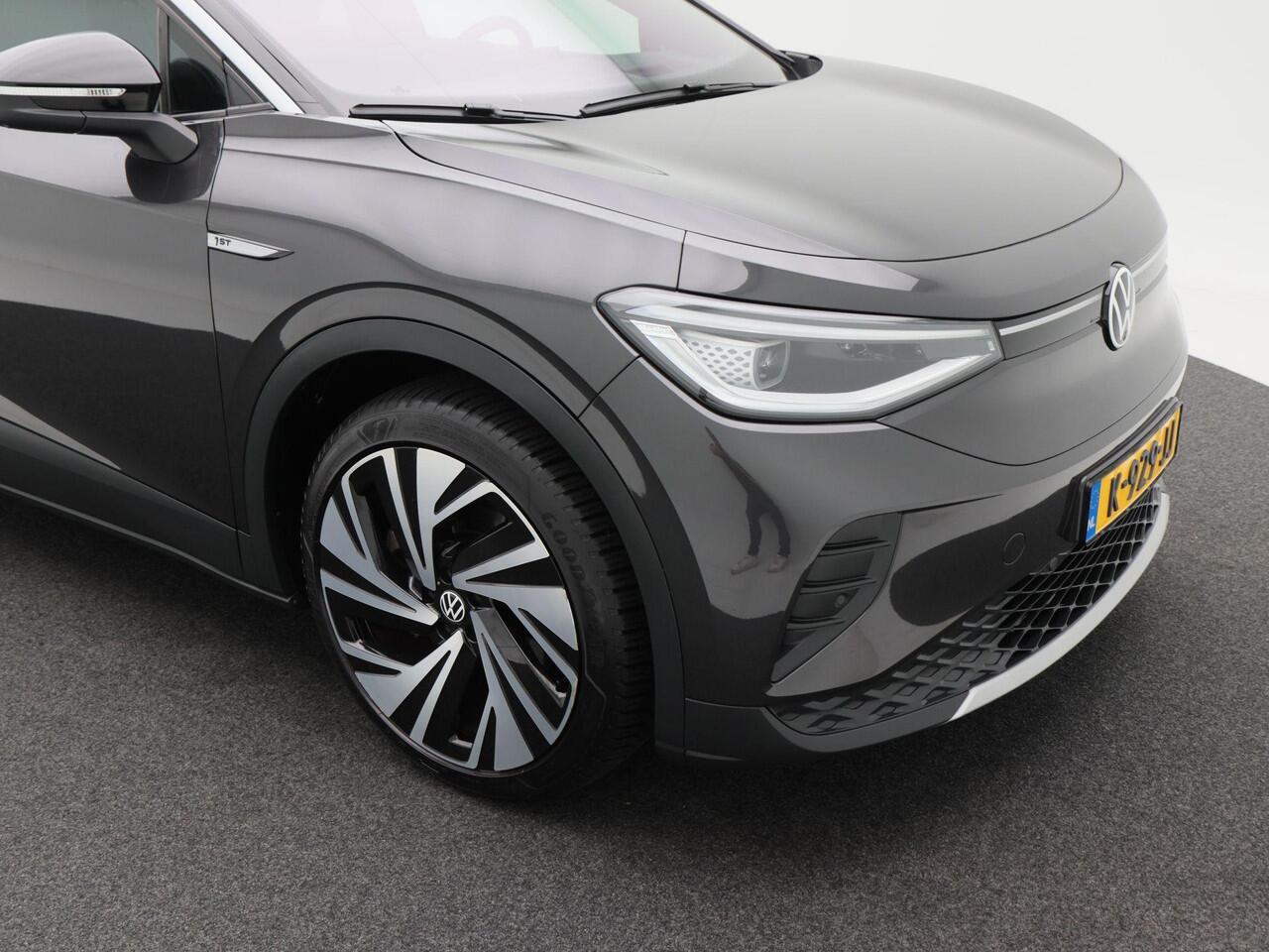 Volkswagen ID.4 First Max 77 kWh 205 Pk Automaat | Panoramadak | 360 Camera | Sensoren | Elektrische Achterklep | Elektrische Stoelen Voor | LED | Stoel Verwarming | 21 Inch