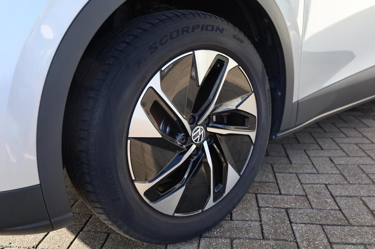 Volkswagen ID.4 Pro 77 kWh SOH 92% warmtepomp, Lederen bekleding met elektrische verstelbare stoelen, rondomzicht camera area view, stuurwiel verwarming, discover pro navigatie, elektrische achterklep, easy open & close, ACC, side assist, 2 zone clima