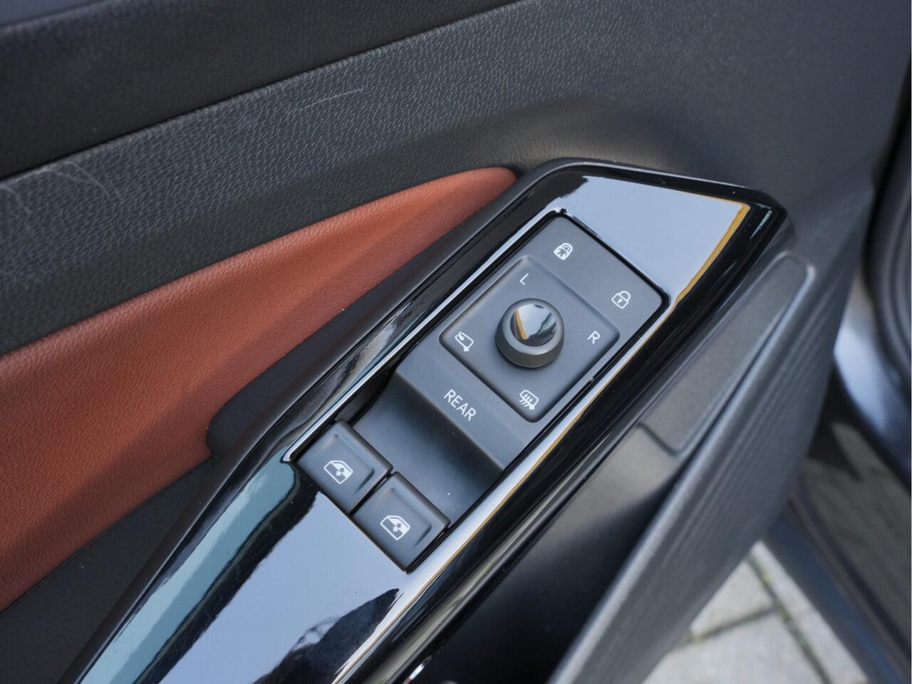 Volkswagen ID.4 First 77 kWh | SoH 92% | Adaptive Cruise | LED | Climate Control | Navigatie