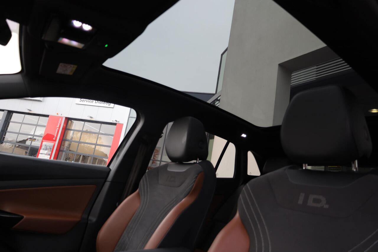 Volkswagen ID.4 Tech 77 kWh PL ¤729 p/m* 204PK / 150kW ergo stoelen elektrisch verstelbaar met geheugen area view rondom head up! discover pro zicht side assist panoramadak stoel en stuurwiel verwarming LED matrix privacy glas 19" LMV easy open en close elektrische achte