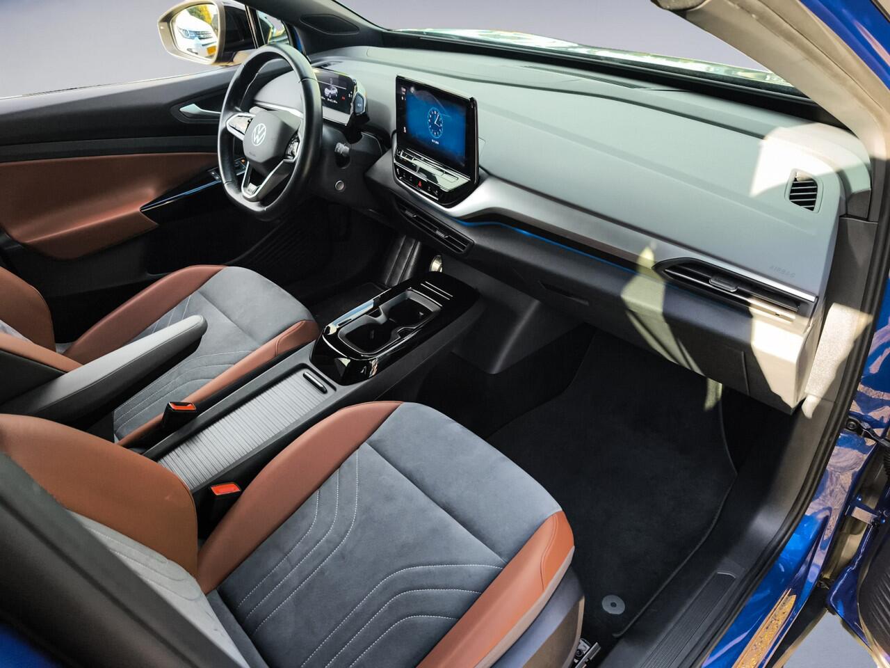Volkswagen ID.4 First 77 kWh 3-Fase 2e Eig. & Keurig-Onderh. BOVAG-Garantie. NL-Auto.