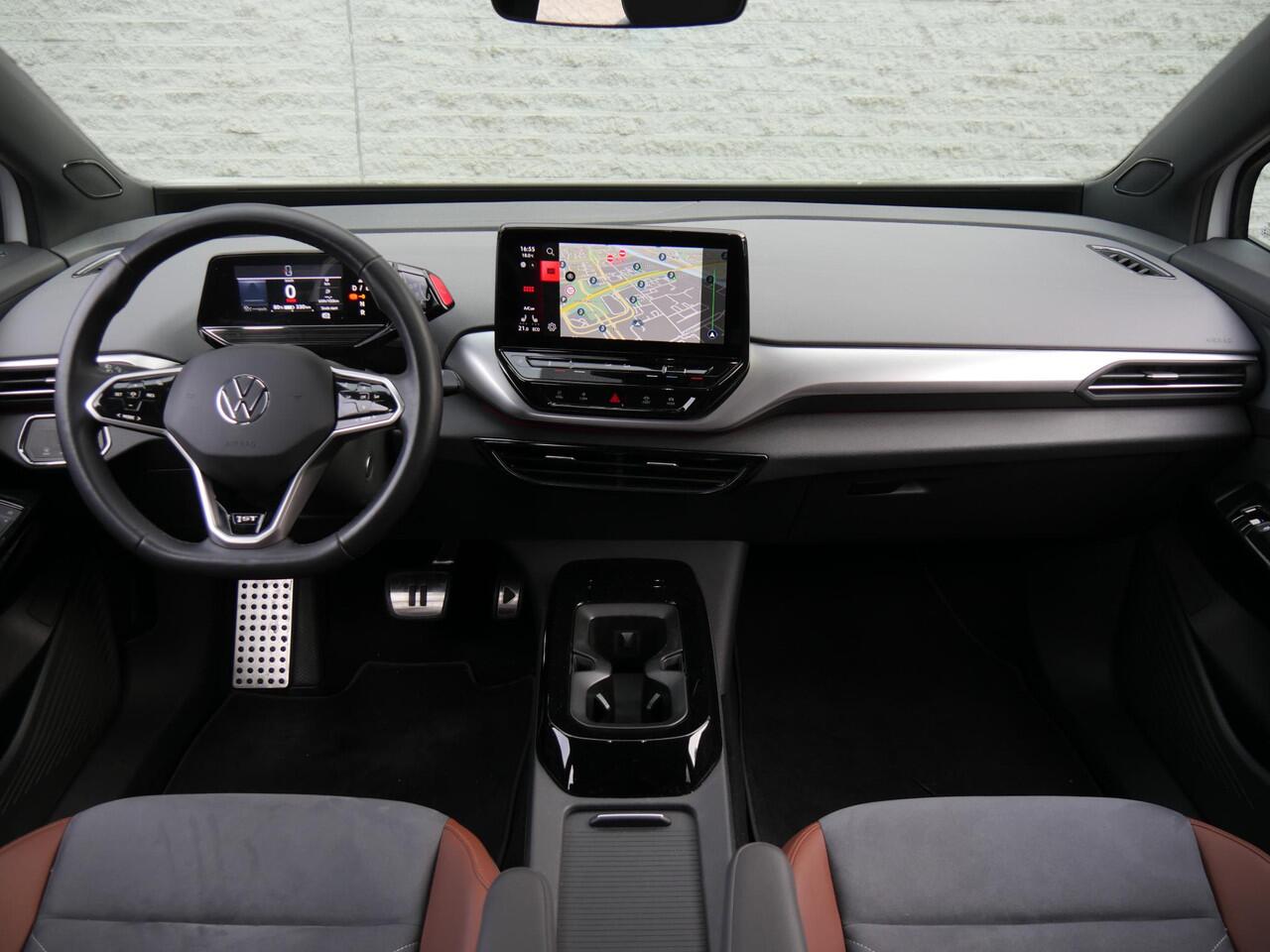 Volkswagen ID.4 1ST 77kWh CAMERA/ KEYLESS/ WEGKL. TREKHAAK