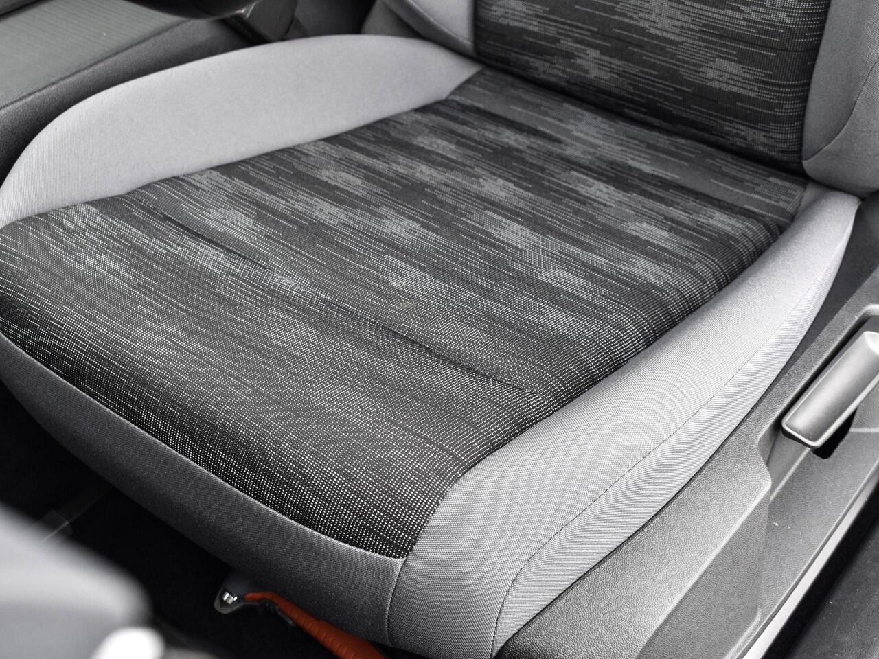 Volkswagen ID.4 150pk Pure 52 kWh · Apple/Android Car Play · Camera · Navigatie · P-Sensoren · Stoel & Stuur Verwarming · 18'' Inch ·