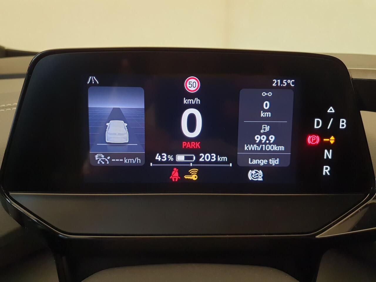 Volkswagen ID.4 Pro 77 kWh 204pk Wegklapbare trekhaak, Panoramadak, 360 camera, IQ.Light