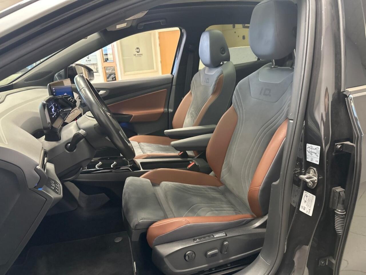 Volkswagen ID.4 First Max 77 kWh - SOH 90,1% - Dodehoeksens. Elektr. Achterklep - Navi