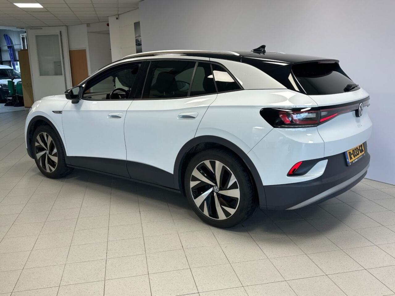 Volkswagen ID.4 First 77 kWh - SOH 92,9 - Navi - LED - Adaptive Cruise
