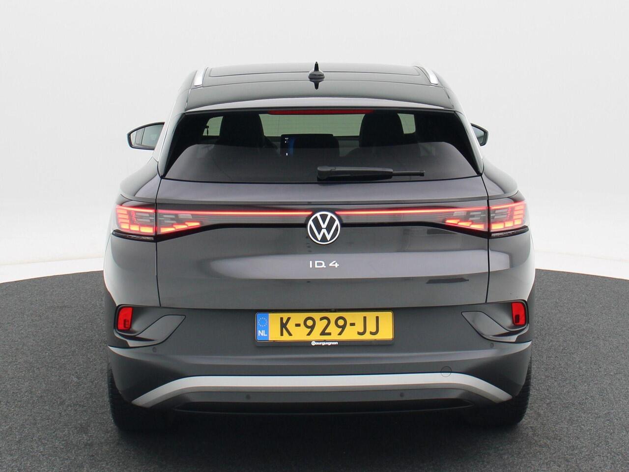 Volkswagen ID.4 First Max 77 kWh 205 Pk Automaat | Panoramadak | 360 Camera | Sensoren | Elektrische Achterklep | Elektrische Stoelen Voor | LED | Stoel Verwarming | 21 Inch