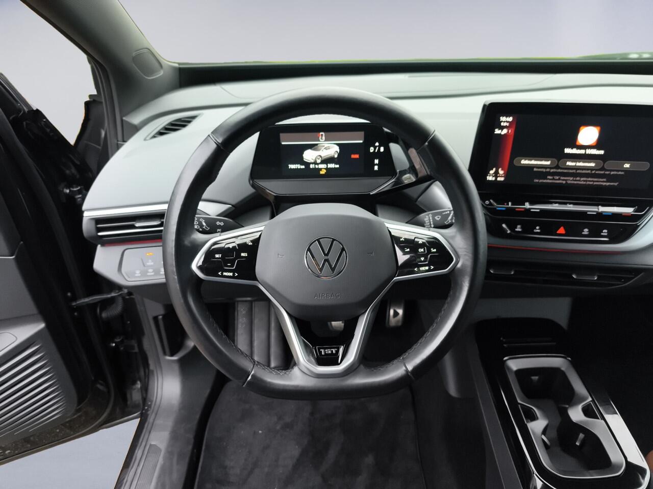 Volkswagen ID.4 First 77 kWh 3-Fase 2e-Eig. Keurig-Onderh. BOVAG-Garantie. NL-Auto.