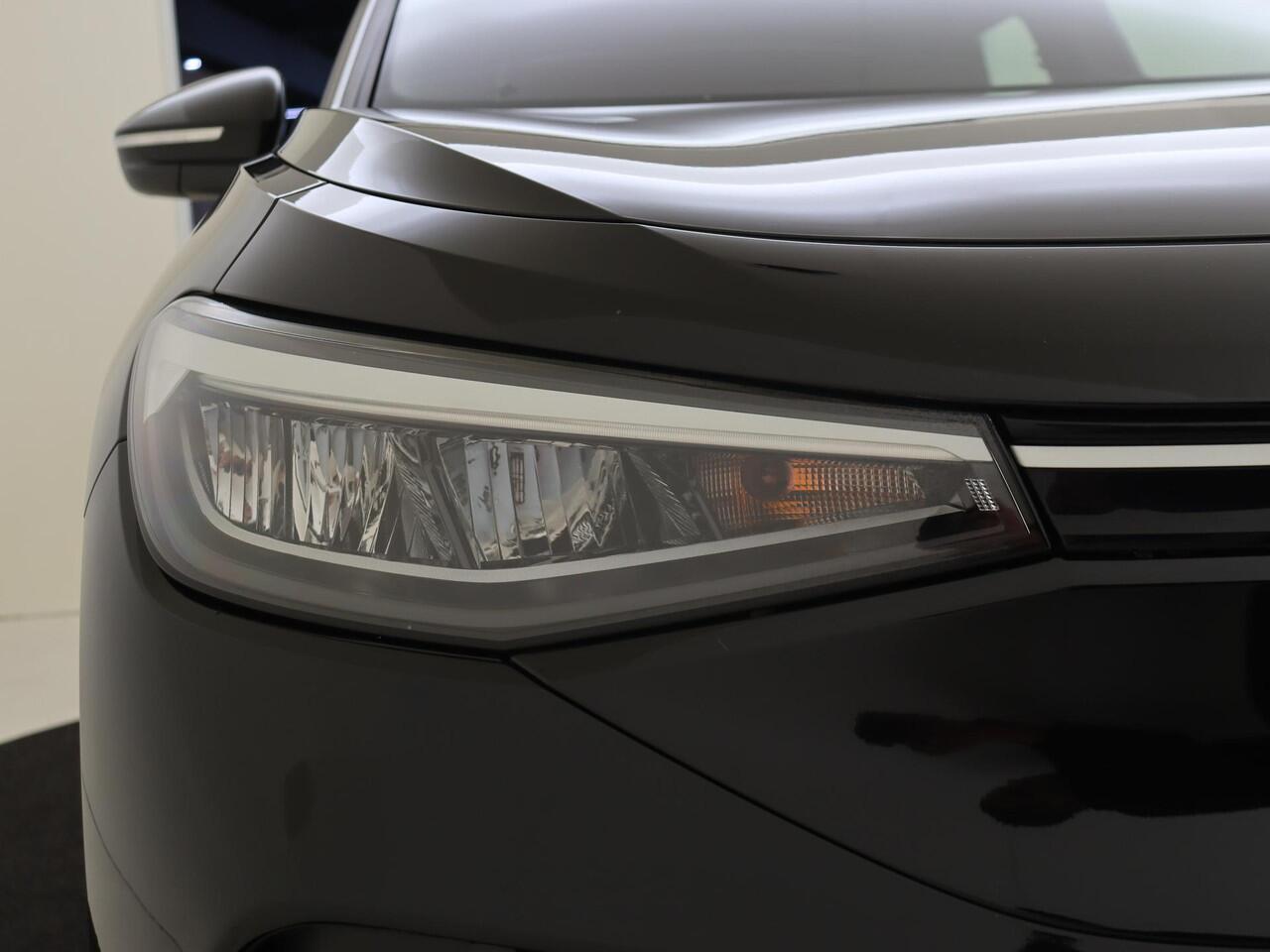 Volkswagen ID.4 Pro 77 kWh | Parkeerassistent | Achteruitrijcamera | Keyless | Adaptieve cruise control | Stoelverwarming | CarPlay | Navigatie |