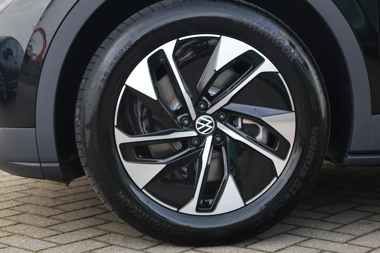 Volkswagen ID.4 Pro Business 77 kWh 286PK / 210kW, LED Matrix (IQ.Lights), keyless entry, achteruitrijcamera (rear view), parkeersensoren voor en achter (pdc), navigatie, Apple Carplay / Android Auto, sfeerverlichting, elektrisch verstel-, verwarm- en inklapbare buitensp