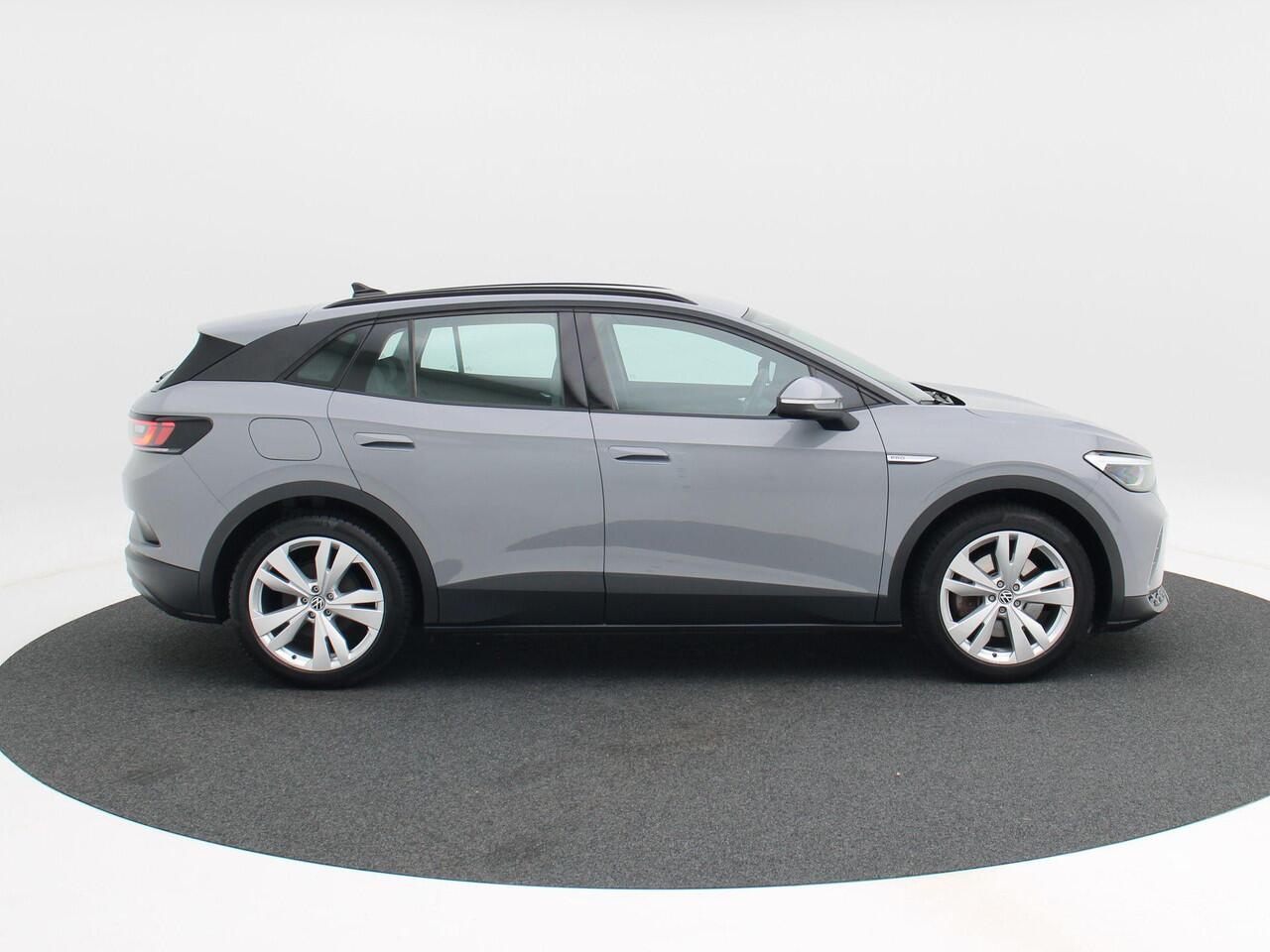 Volkswagen ID.4 204 Pk Business 77 kWh | Navigatie | CarPlay | Lane Assist | Keyless | Parkeersensoren voor en achter | 73.585 Km!