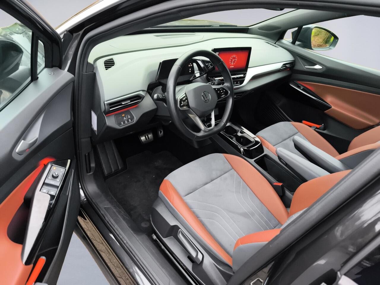 Volkswagen ID.4 First 77 kWh 3-Fase 2e-Eig. Keurig-Onderh. BOVAG-Garantie. NL-Auto.