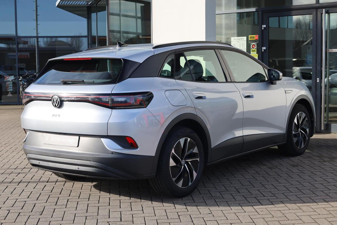 Volkswagen ID.4 Pro 77 kWh SOH 92% warmtepomp, Lederen bekleding met elektrische verstelbare stoelen, rondomzicht camera area view, stuurwiel verwarming, discover pro navigatie, elektrische achterklep, easy open & close, ACC, side assist, 2 zone clima