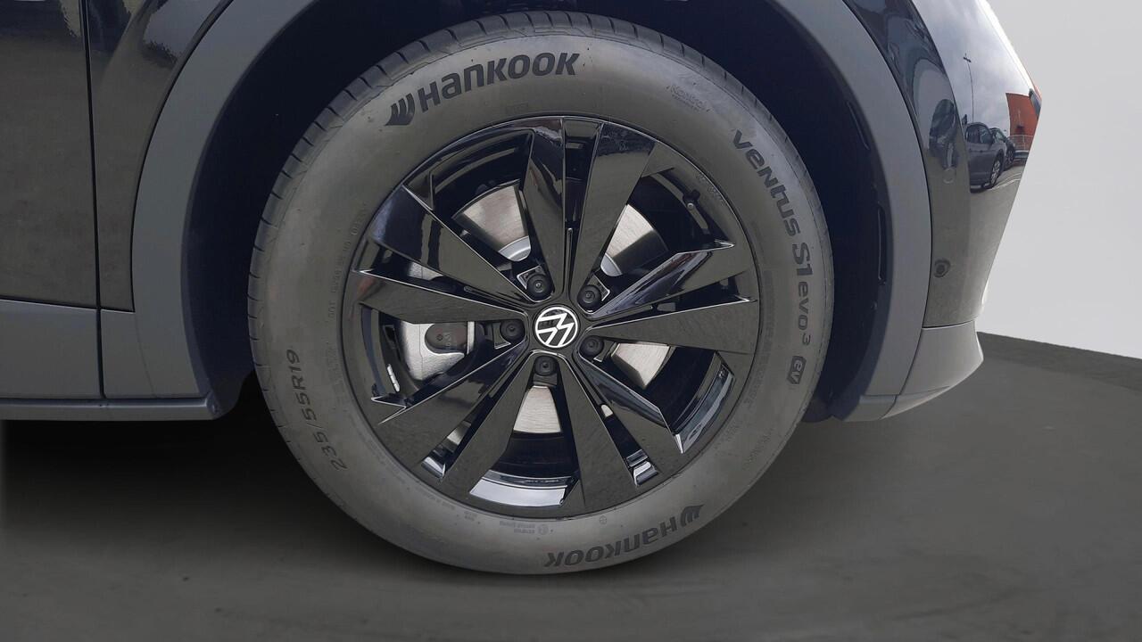 Volkswagen ID.4 Pro Business 77 kWh Black Ed | Comfort pakket | Design pakket | trekhaak