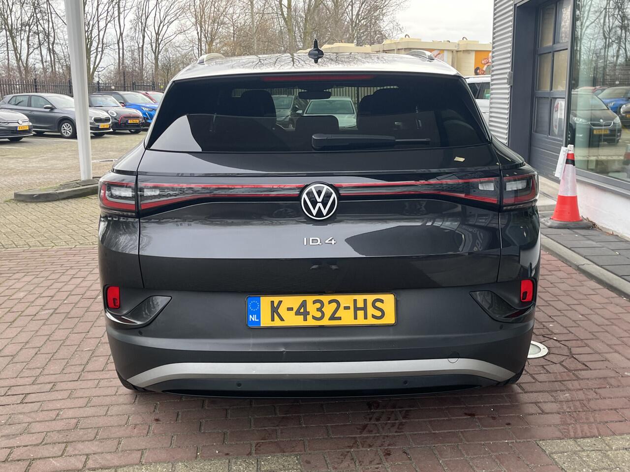Volkswagen ID.4 First 77 kWh / Navigatie / Camera / Getint glas / 20'' LMV