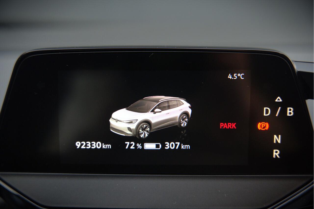 Volkswagen ID.4 First 77 kWh | Stoelverwarming | Stuurverwarming | Trekhaak | Warmtepomp | Adaptive Cruise Control | Navigatie | Apple Carplay | Keyless | Camera | Parkersensoren |