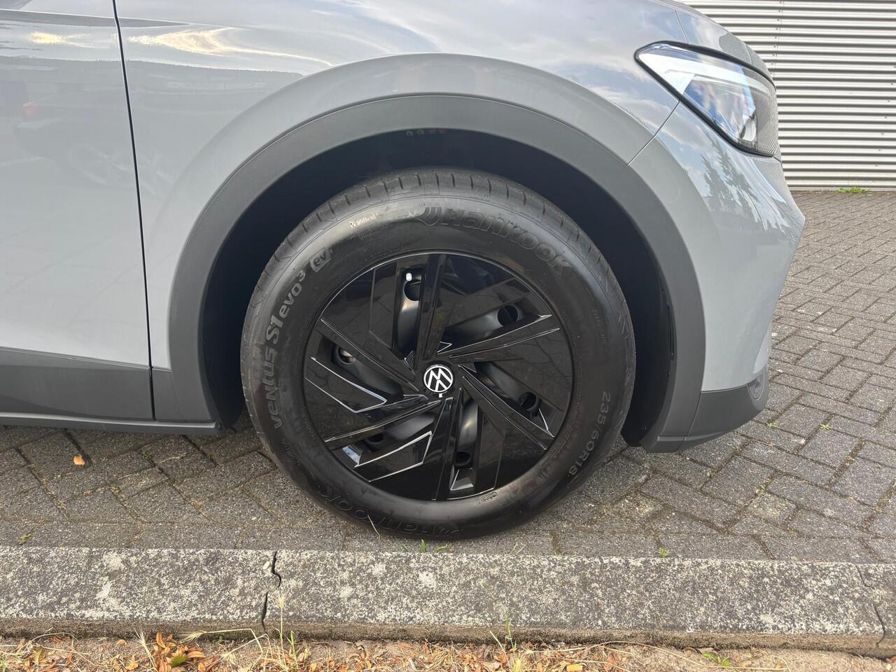 Volkswagen ID.4 Pure 52 kWh LED verlichting / Climate control / Parkeersensoren / App-connect / Cruise control / Rijdende demo, graag bezichtigen op afspraak