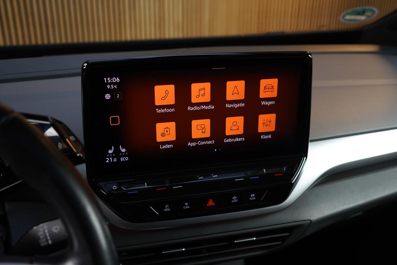 Volkswagen ID.4 First Max Blackstyle 77 kWh/204pk|2020|Panoramadak|Head-up|Trekhaak|Memory-stoelen|Matrix-IQ-LED|PDC+360Camera|Blindspot|VOL!!