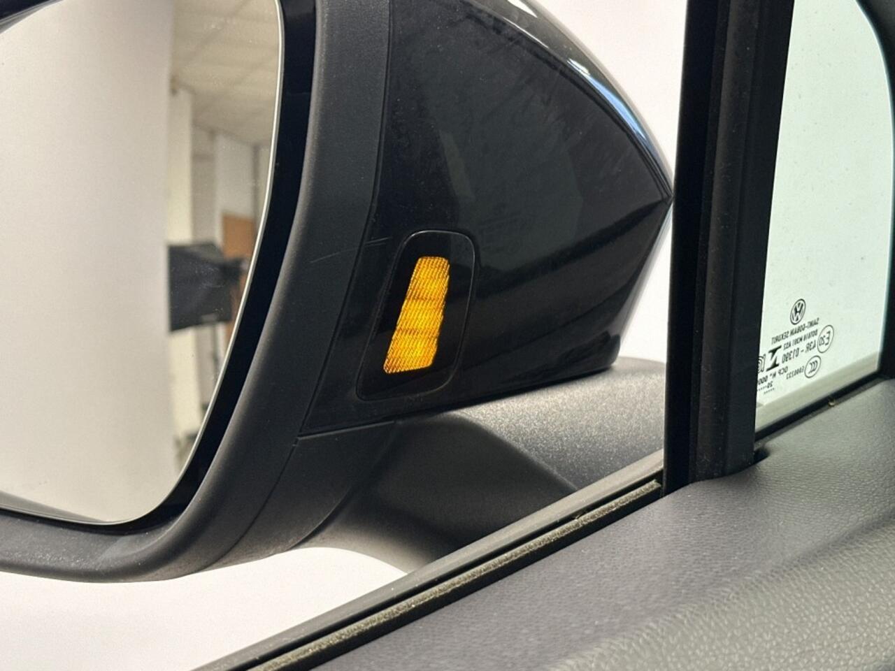 Volkswagen ID.4 First Max 77 kWh - SOH 90,1% - Dodehoeksens. Elektr. Achterklep - Navi