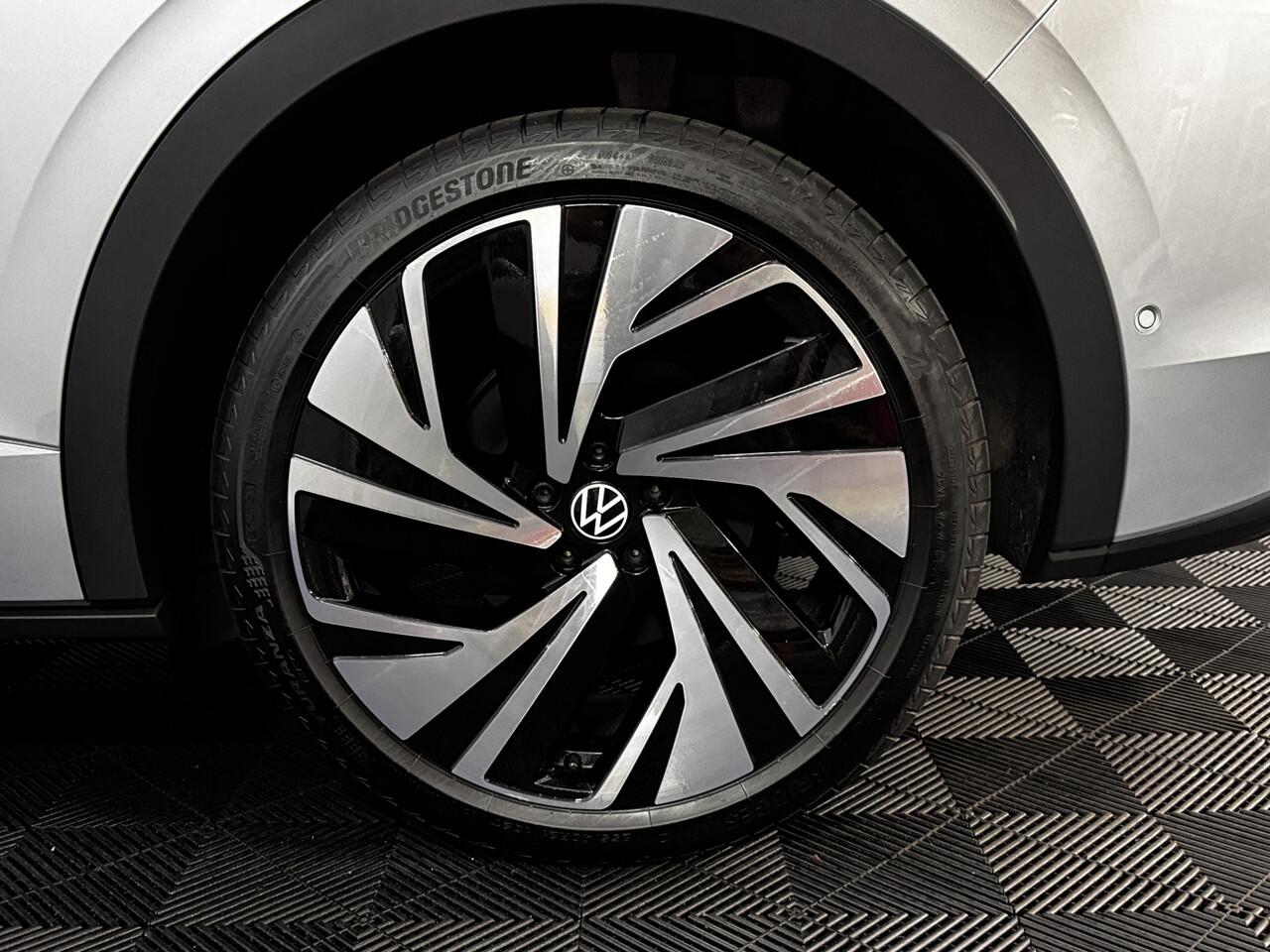 Volkswagen ID.4 GTX Advantage 4Motion 77 kWh 300PK Half leder, 360 Camera, Navi, Head-up display, IQ Light, Elektrische achterklep, Sfeerverlichting