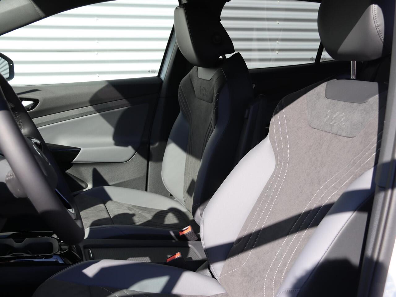 Volkswagen ID.4 Pro Business 77 kWh accu, 210 kW / 286 pk SUV Elek trische aandrijving