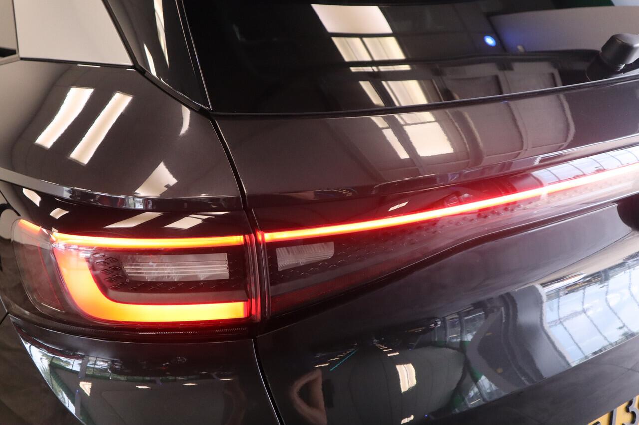 Volkswagen ID.4 1st. Pro Performance 77 kWh Adaptive-Cruise Sfeerverlichting Trekhaak