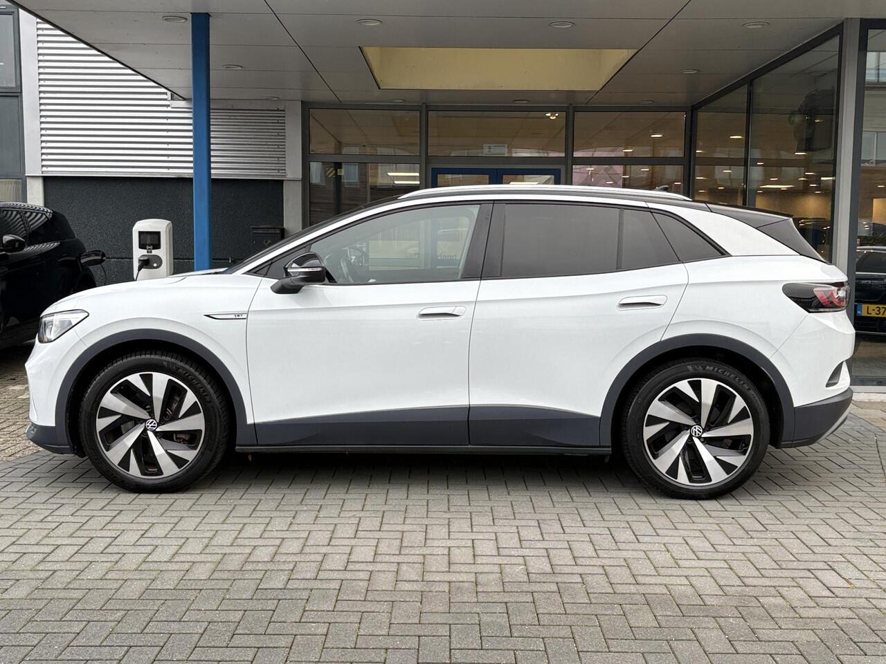 Volkswagen ID.4 Max 77 kWh | 92% SoH | Wegklapbare Trekhaak | Stoel-, Stuur- & Voorruitverwarming | Adaptive cruise control | Camera
