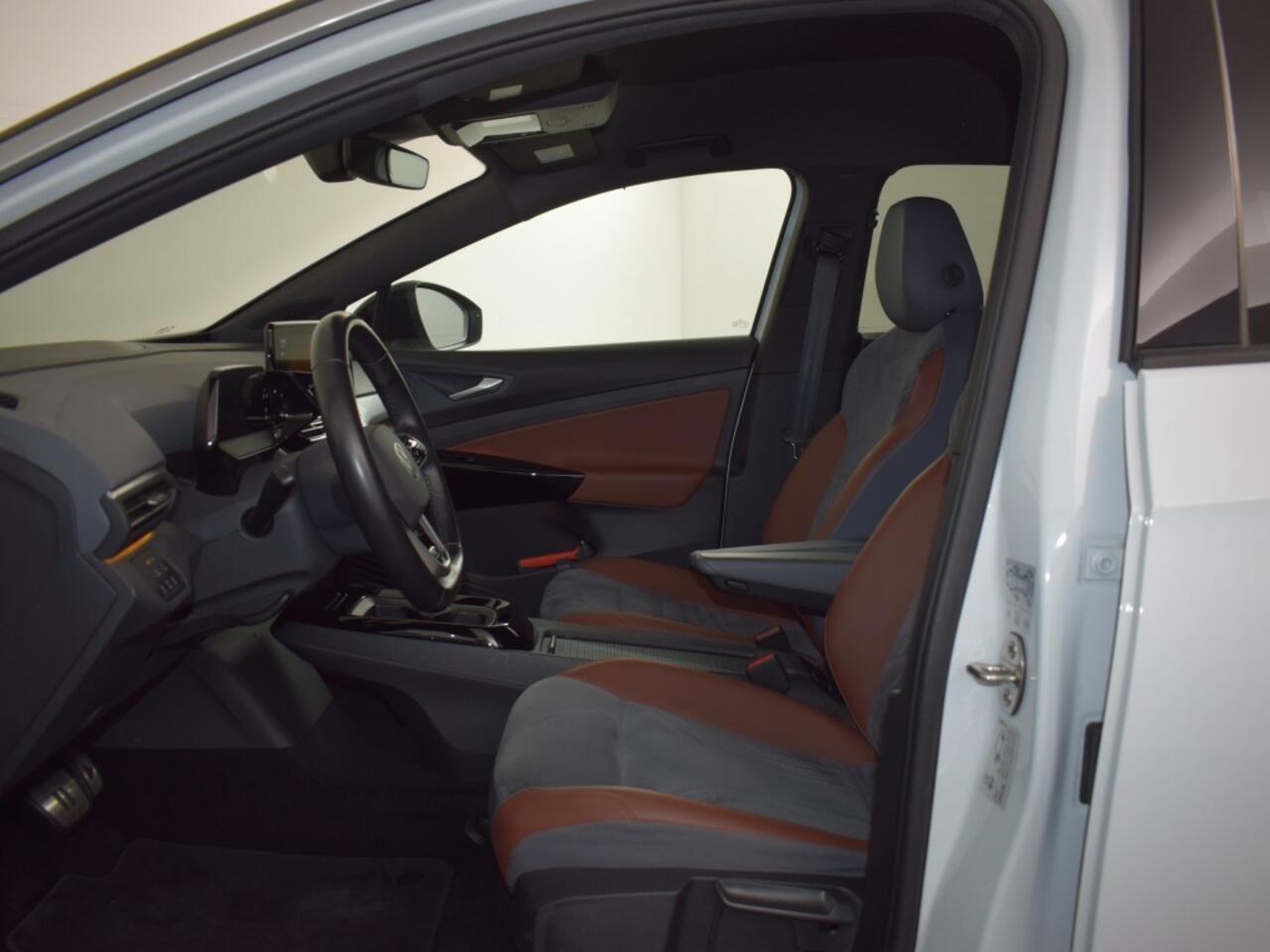 Volkswagen ID.4 First 77 kWh | Camera o LED o CarPlay o 20 inch o ACC o Virtual