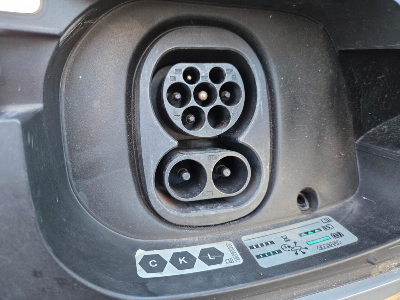 Volkswagen ID.4 52 kwh Pure | Adep Cruise | 97% SOH | Sfeerverlichting | Camera