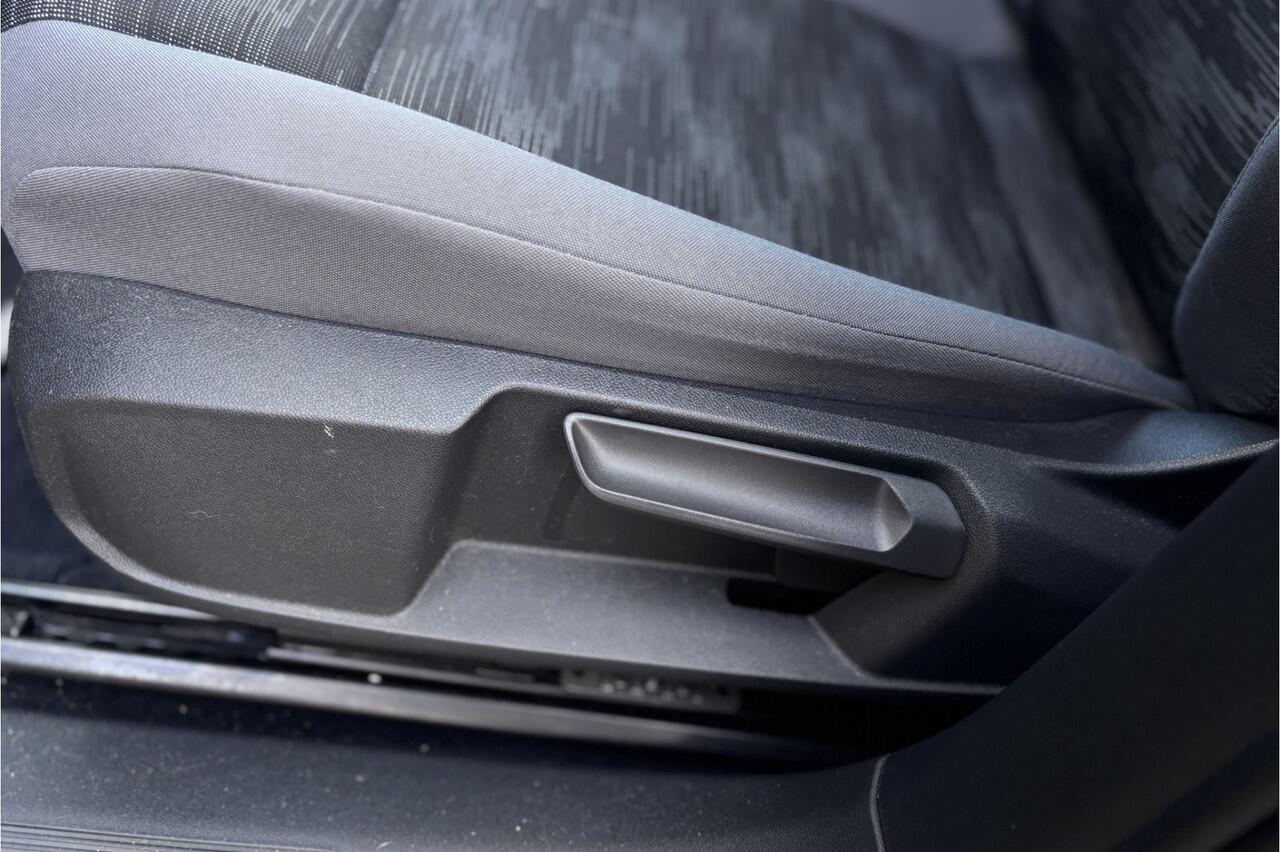 Volkswagen ID.4 Pure 52 kWh | Camera | Adaptive Cruise | Apple Carplay | Keyless Entry