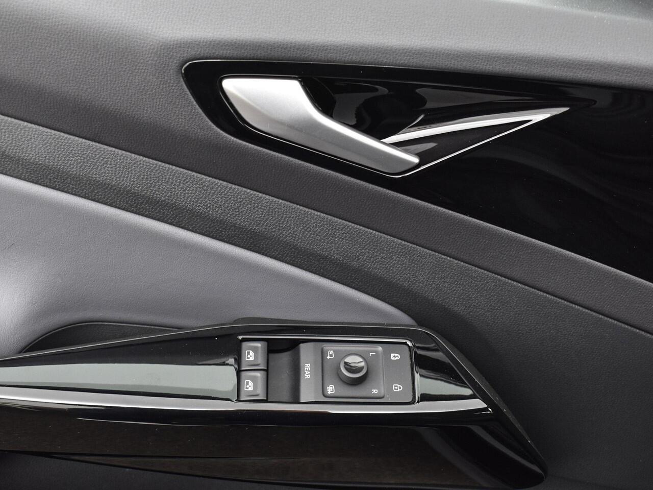 Volkswagen ID.4 150pk Pure 52 kWh · Apple/Android Car Play · Camera · Navigatie · P-Sensoren · Stoel & Stuur Verwarming · 18'' Inch ·