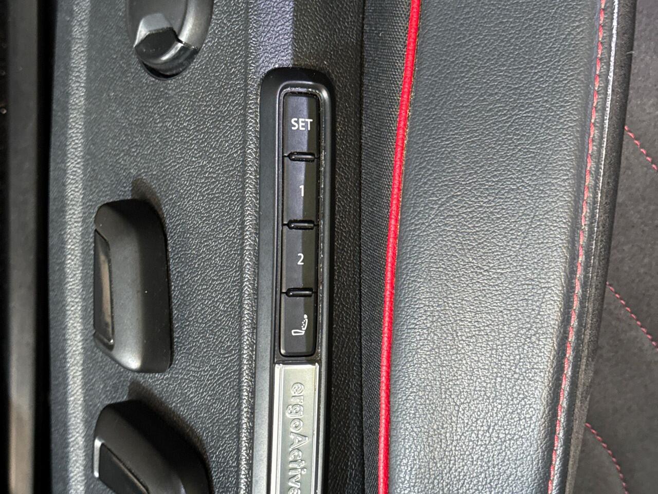 Volkswagen ID.5 GTX 300pk 77 kWh Panoramadak | Sport Pakket Plus | ergoActive elektrisch verstelbare voorstoelen met geheugenfunctie