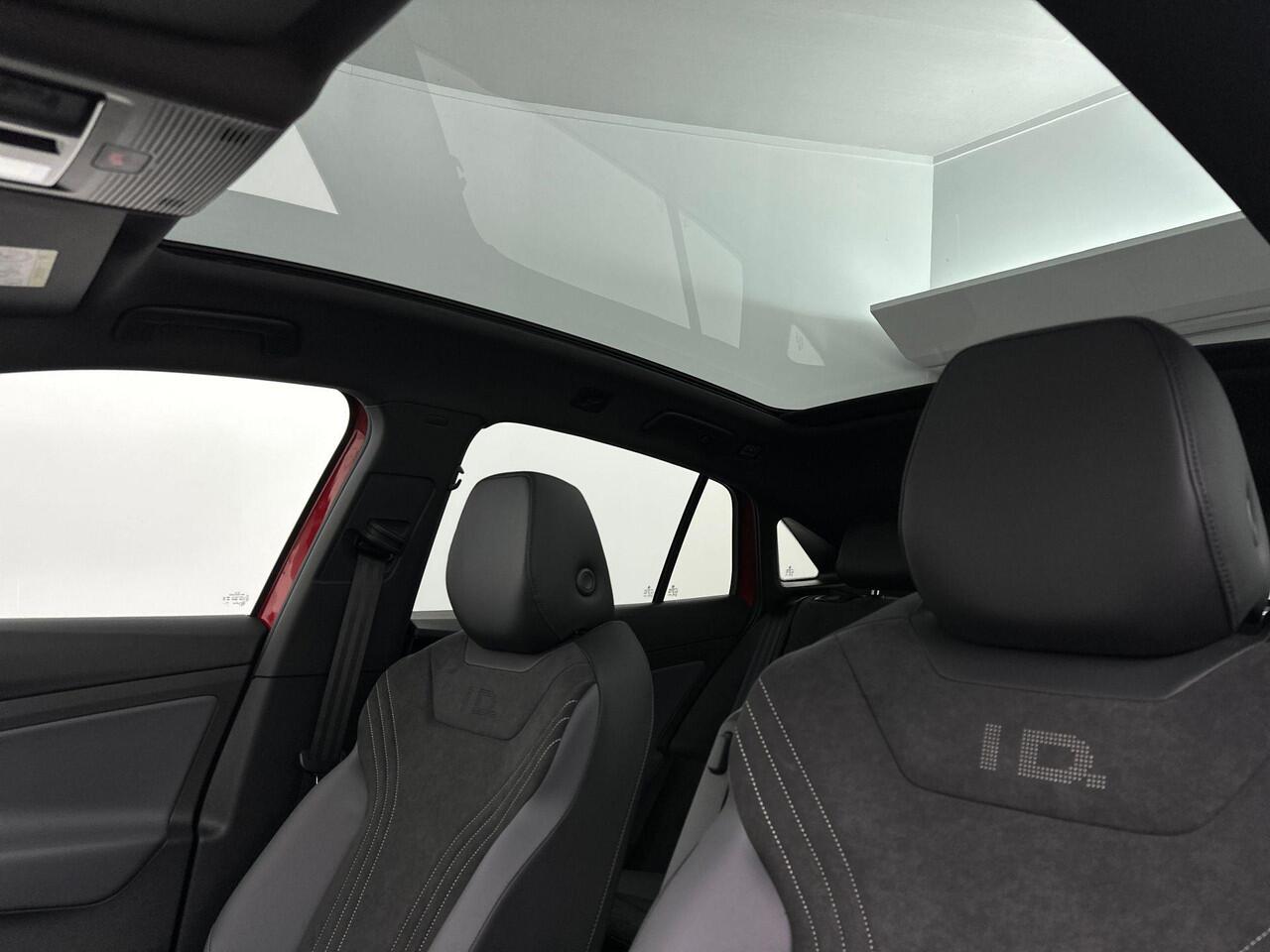 Volkswagen ID.5 Pro Business 77 kWh accu, 210 kW / 286 pk SUV Elek