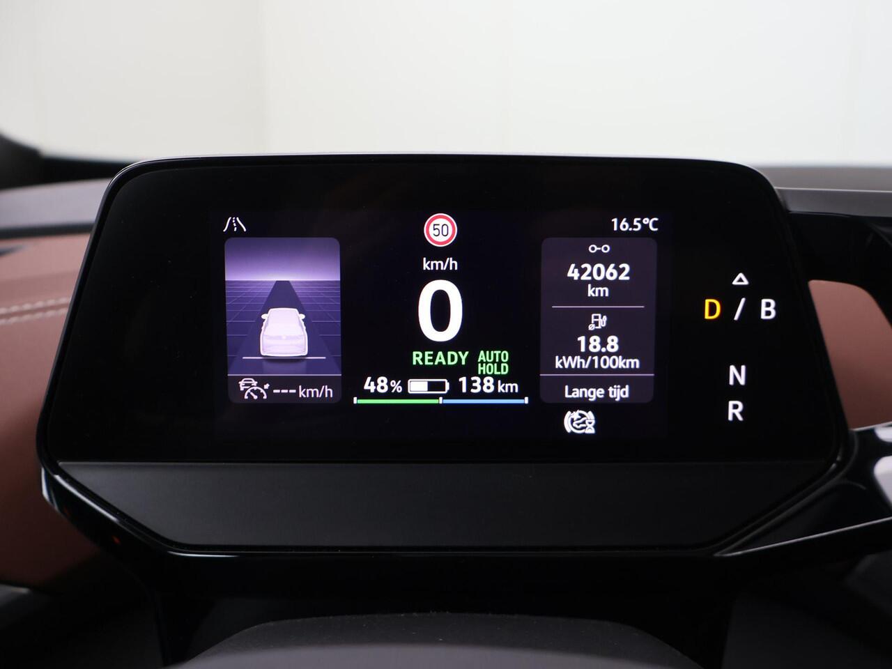 Volkswagen ID.5 Pro 77 kWh | 204 PK | SoH 91% | Panoramadak | Matrix LED koplampen | Verwarmde voorstoelen | 20" LM velgen | Apple Carplay/Android Auto |