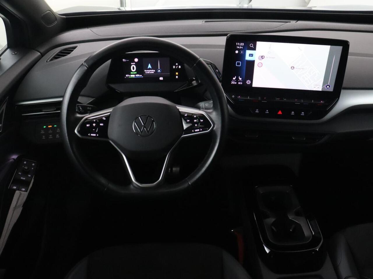 Volkswagen ID.5 Pro 77 kWh | Trekhaak | Stoelverwarming | Matrix LED | Camera | Carplay | Keyless | Stuurverwarming | Adaptive cruise | Navigatie | 20'' | Park Assist