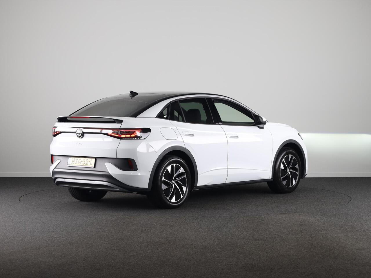 Volkswagen ID.5 Pro Business 77 kWh accu. 210 kW / 286 pk SUV Elek | 360 Camera | Led matrix | Navigatie | Elektrische Achterklep | Panoramdak | Stoelverwarming |