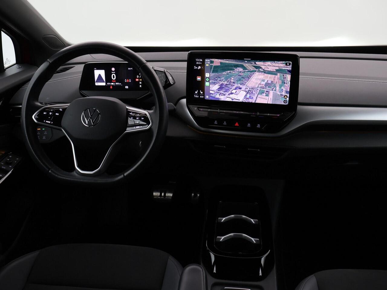 Volkswagen ID.5 PRO 77 kWh *KINGS RED* + STUUR/STOELVERWARMING | SFEERVERLICHTING | ORIG. NL