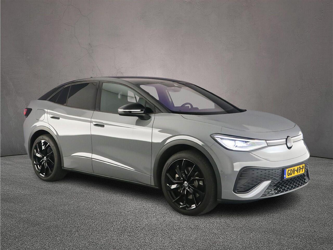 Volkswagen ID.5 Pro Business 286pk Automaat Black Edition, Trekhaak, Adaptive cruise control, Elektrische achterklep, LED matrix koplampen, Navigatie, Stuurwiel verwarmd, Achteruitrijcamera