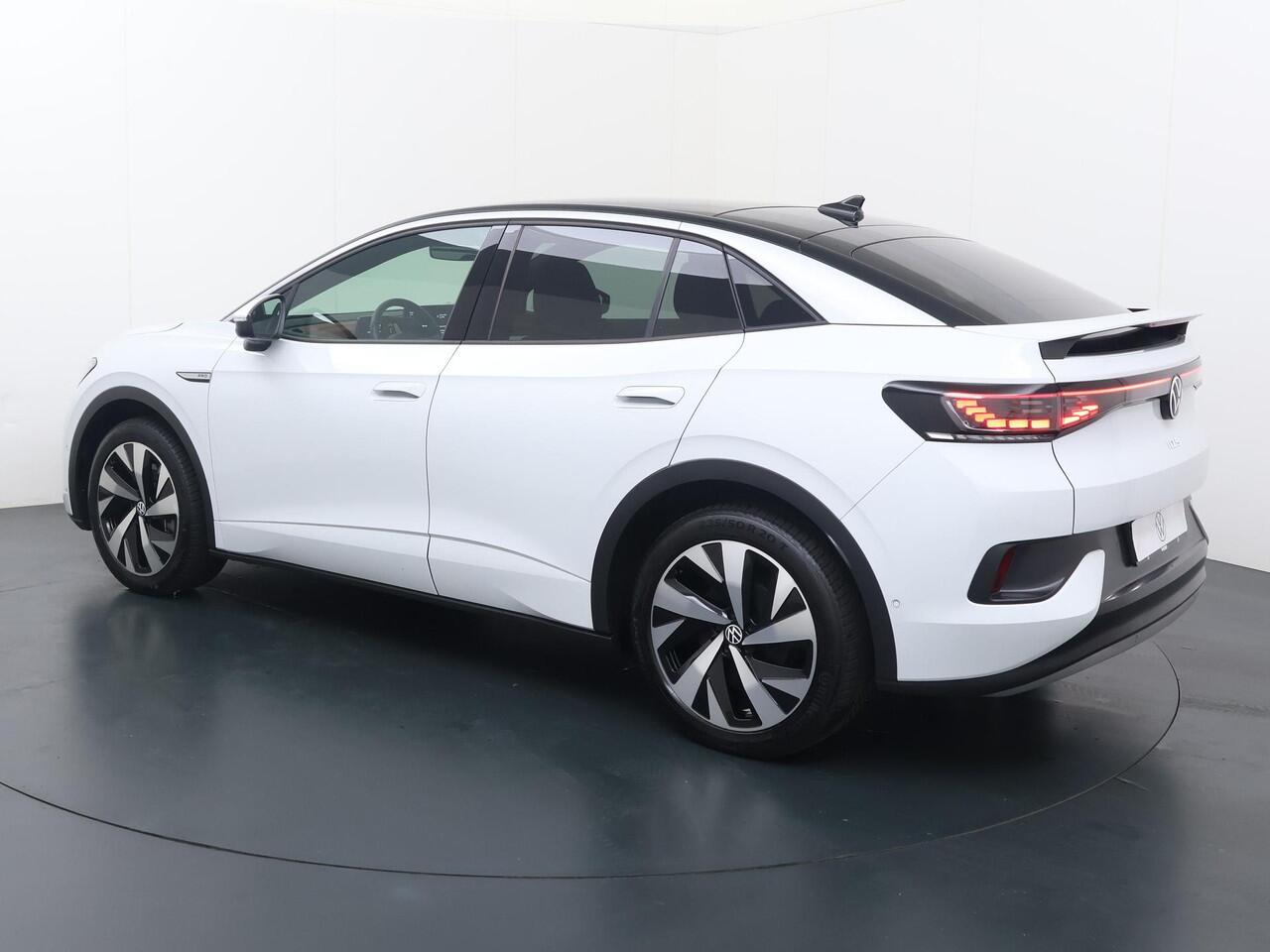 Volkswagen ID.5 Pro 77 kWh | 204 PK | SoH 91% | Panoramadak | Matrix LED koplampen | Verwarmde voorstoelen | 20" LM velgen | Apple Carplay/Android Auto |