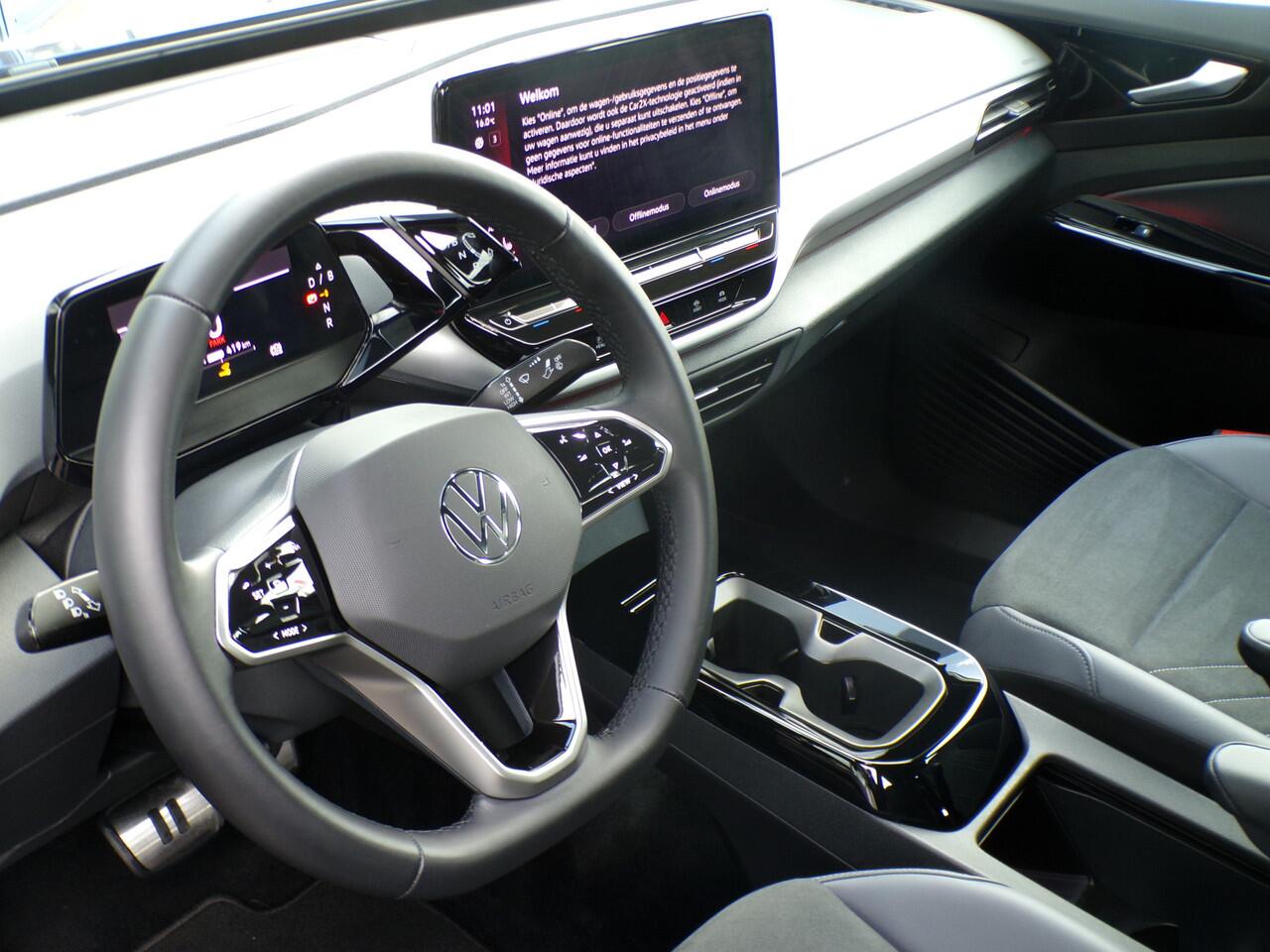 Volkswagen ID.5 Pro 77 kWh, SOH 96% / Carplay + Android Auto / Keyless / Full LED. / Sensoren + Camera / Stoel + Stuur verwarming / Adaptive Cruise / 19'' LMV