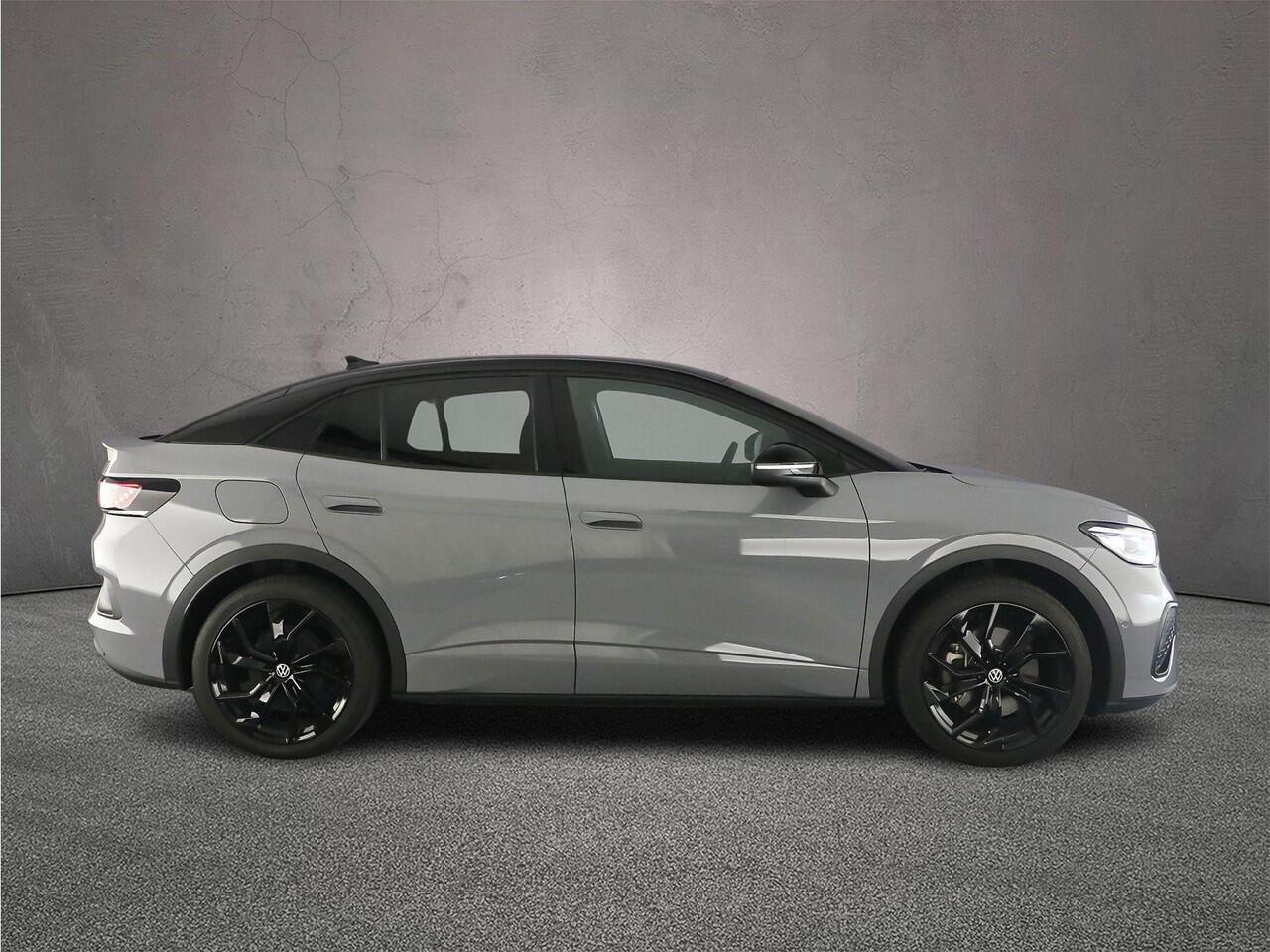 Volkswagen ID.5 Pro Business 286pk Automaat Black Edition, Trekhaak, Adaptive cruise control, Elektrische achterklep, LED matrix koplampen, Navigatie, Stuurwiel verwarmd, Achteruitrijcamera