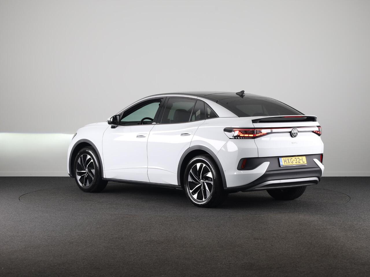 Volkswagen ID.5 Pro Business 77 kWh accu. 210 kW / 286 pk SUV Elek | 360 Camera | Led matrix | Navigatie | Elektrische Achterklep | Panoramdak | Stoelverwarming |