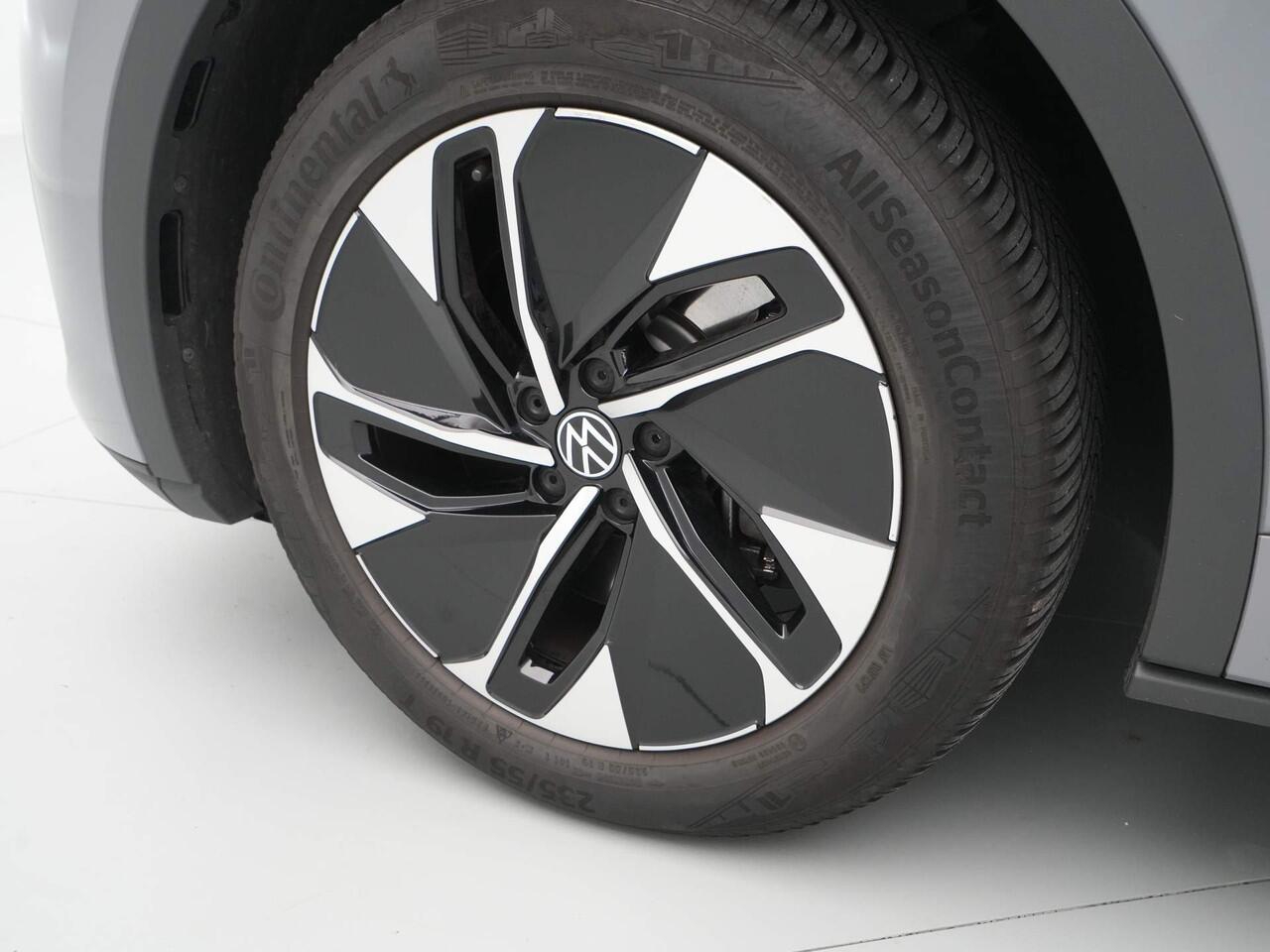 Volkswagen ID.5 Pro Business 77 kWh Navigatie Stuurverwarming Camera Acc 124