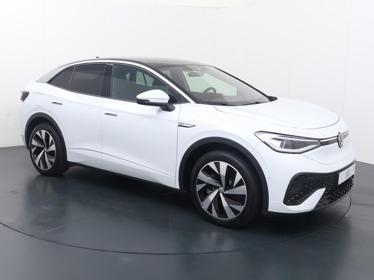 Volkswagen ID.5 Pro 77 kWh | 204 PK | SoH 91% | Panoramadak | Matrix LED koplampen | Verwarmde voorstoelen | 20" LM velgen | Apple Carplay/Android Auto |