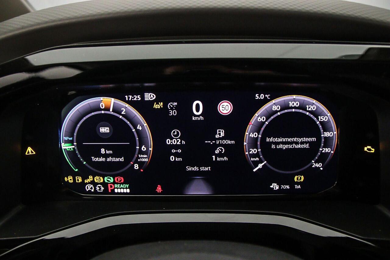 Volkswagen MULTIVAN 1.5 245pk DSG eHybrid L2 Bulli Edition 4Motion > ¤ 2.500,= Inruilpremie < | Trekhaak | Stoelverwarming | All-season banden |