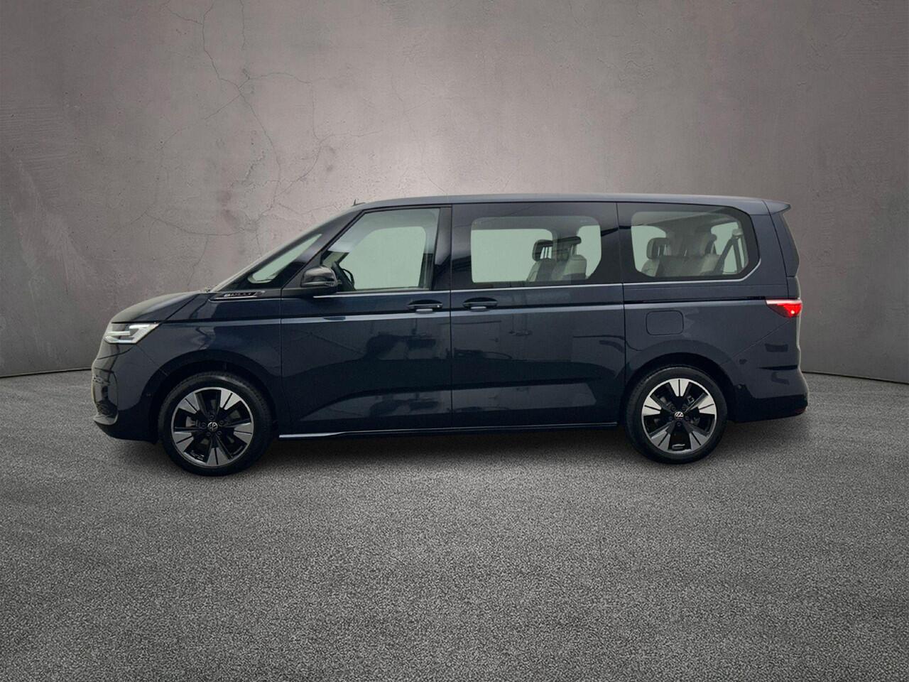 Volkswagen MULTIVAN 1.5 245pk DSG eHybrid L2 Bulli Edition 4Motion > ¤ 2.500,= Inruilpremie < | 19" Velgen | AssistentiepakketPlus | Trekhaak |