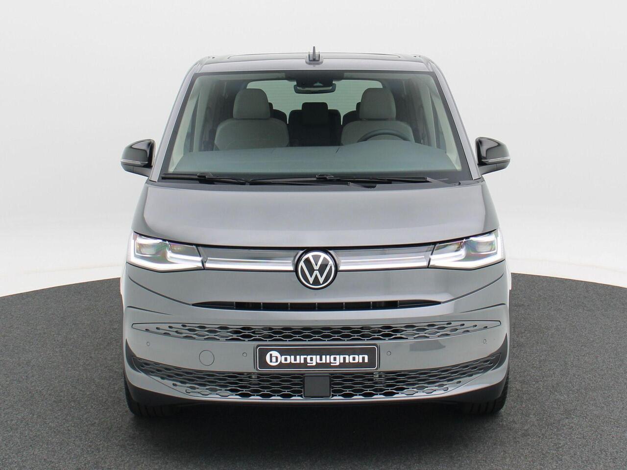 Volkswagen MULTIVAN Bulli Edition L2 1.5 eHybrid 245 PK | Trekhaak | 7 Persoons | Elektrische Achterklep | Adaptieve Cruise | Camera | LED Matrix |
