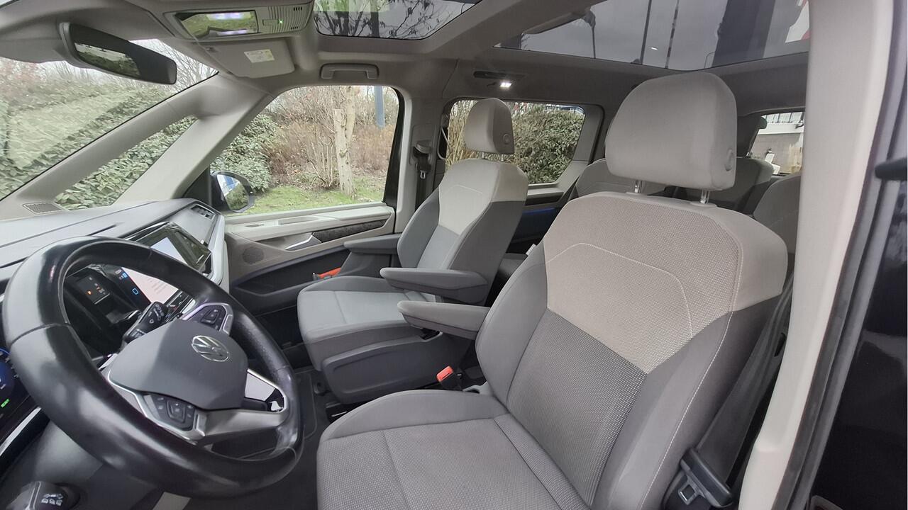 Volkswagen MULTIVAN 1.4 eHybrid L2H1 Energetic 1.4 eHybrid 218 pk Panoramadak | IQ Light | Achteruitrijcamera | Trekhaak