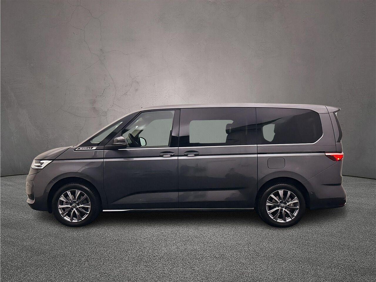 Volkswagen MULTIVAN 1.5 245pk DSG eHybrid L2 Bulli Edition 4Motion > ¤ 2.500,= Inruilpremie < | AssistentiepakketPlus | Trekhaak | 7-zits Premium zitopstelling |