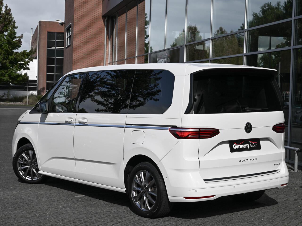 Volkswagen MULTIVAN 1.4 eHybrid 218pk 7-Pers. Style Pano's Leder M-Led H&K Stoelkoeling/Verw. El.deuren+Zetels Standk VOL!